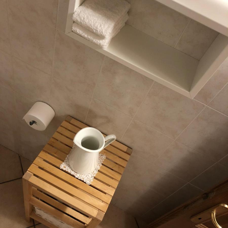 Anitta Guesthouse 卡斯塔涅托卡尔杜奇 外观 照片