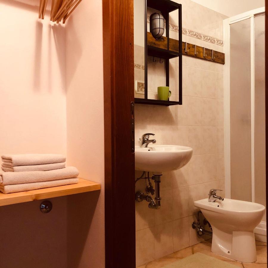 Anitta Guesthouse 卡斯塔涅托卡尔杜奇 外观 照片